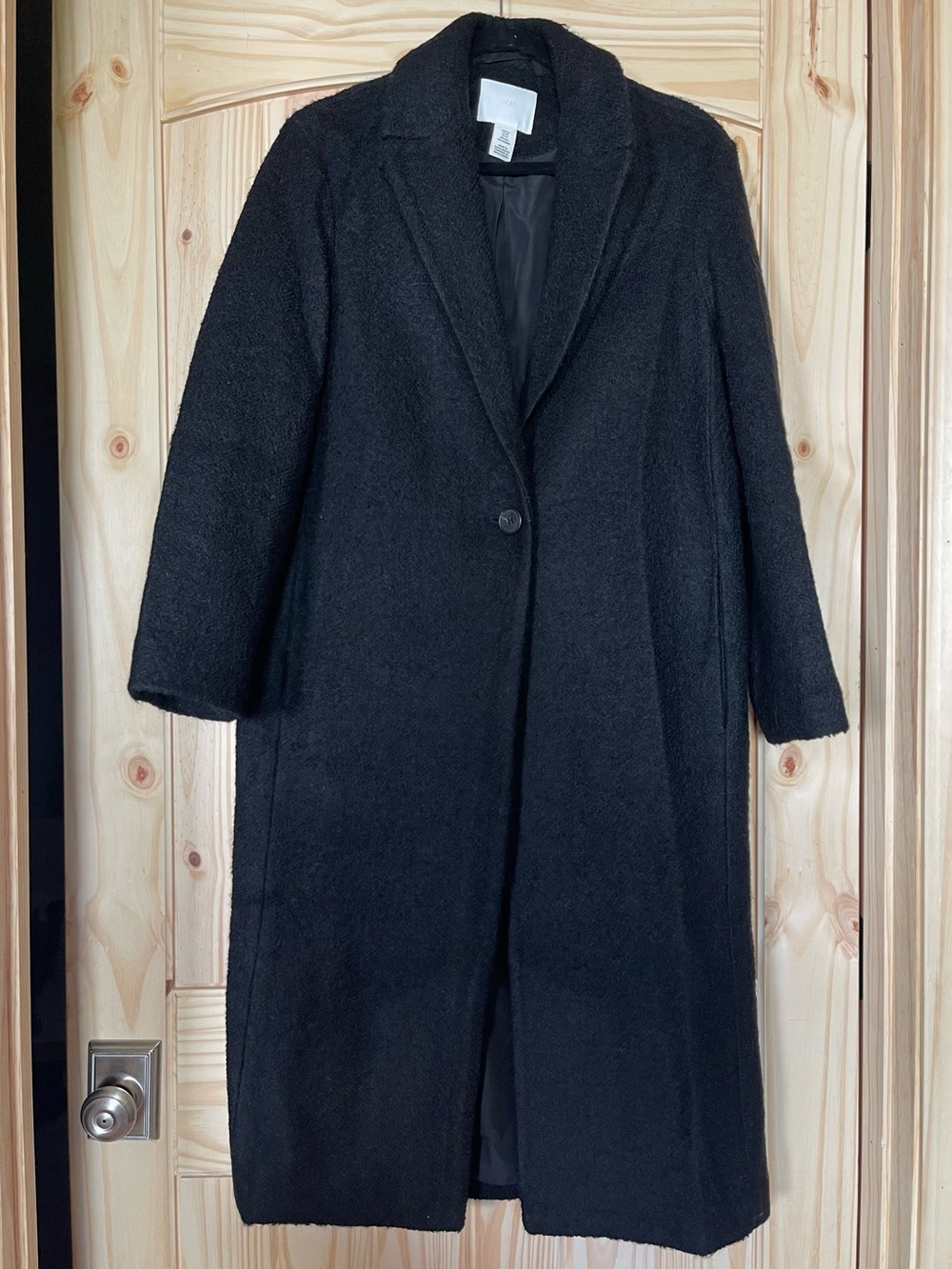 H&M Beautiful Textured Black Coat